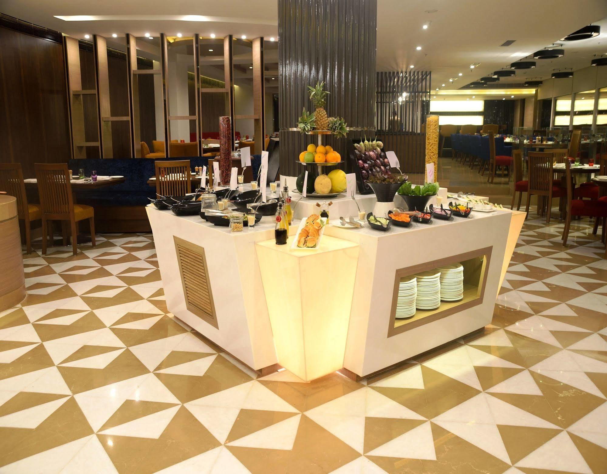 Sarovar Portico Outer Ring Road Bangalore Eksteriør billede